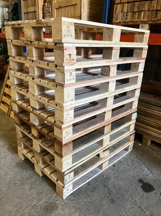Hardwood pallets