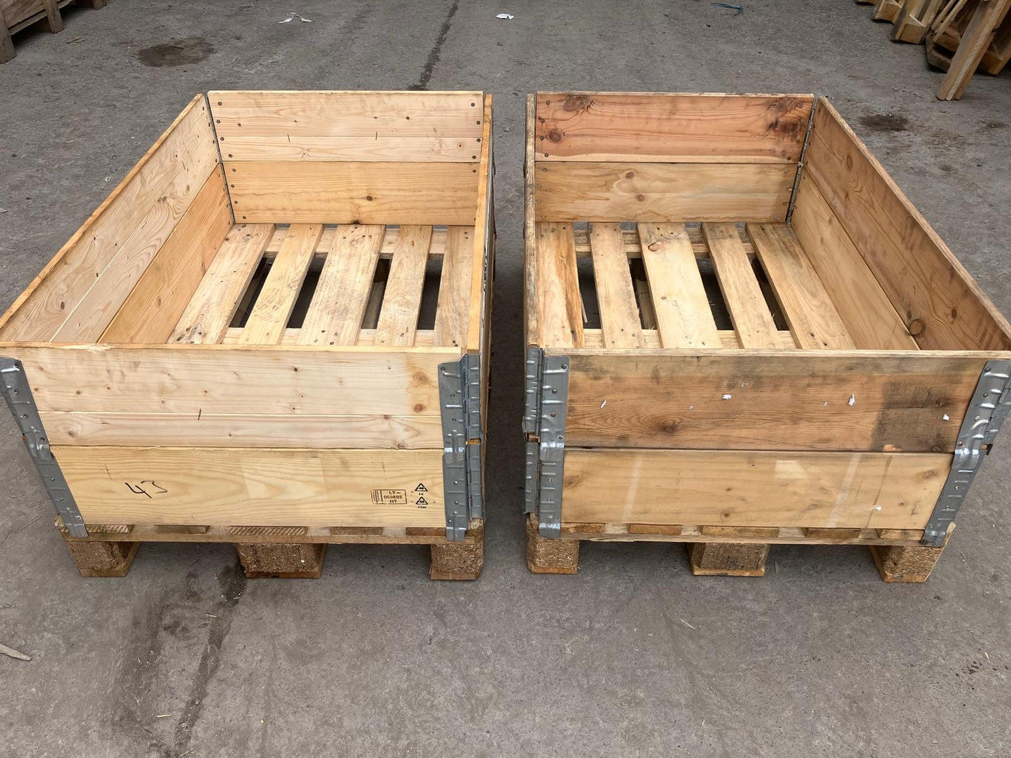 Pallet collers