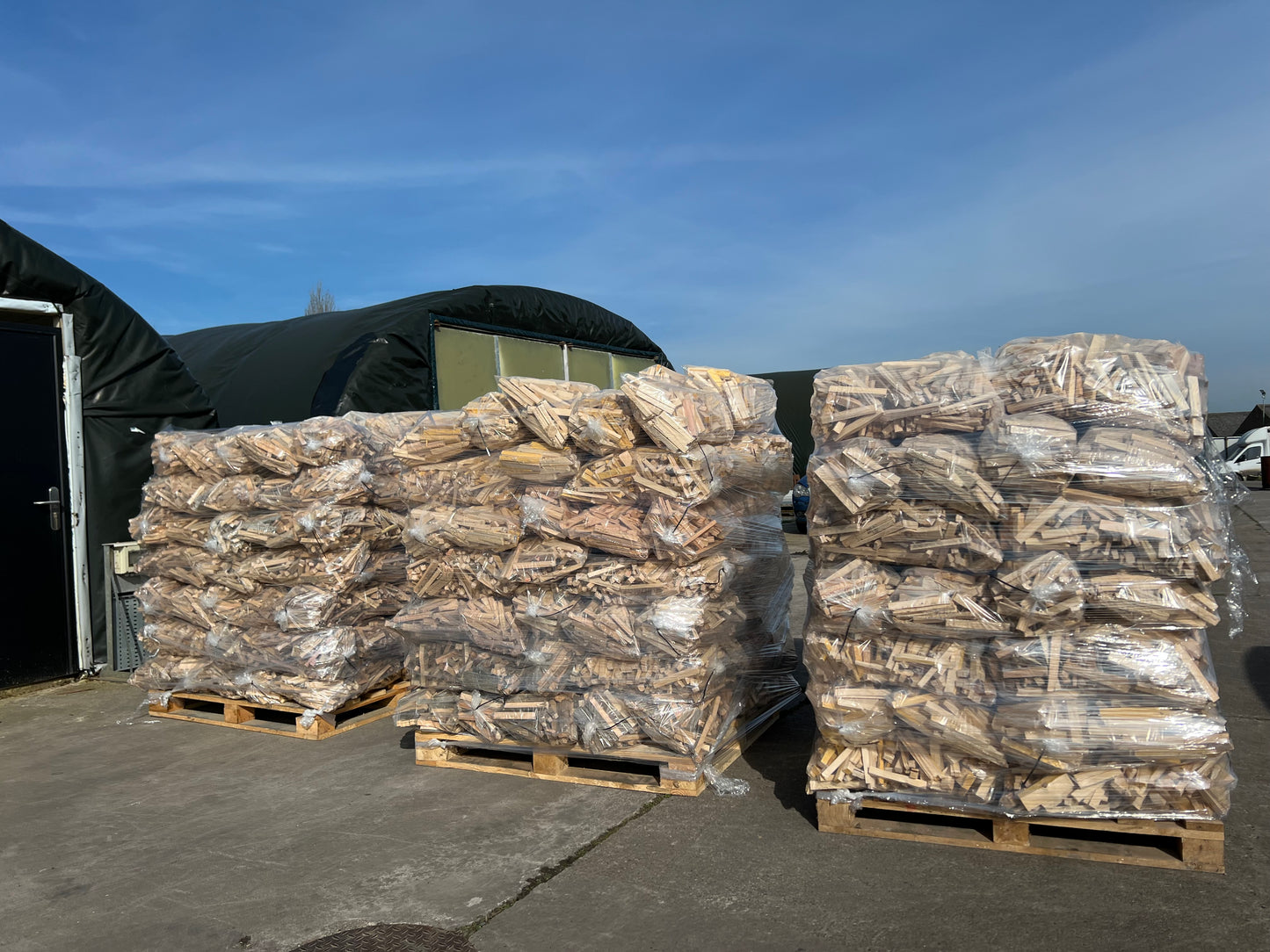 70 bags of Kiln Dried Kindling – Trading Packs
